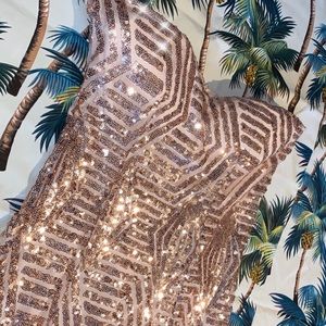 Rose gold Sequin dress ✨